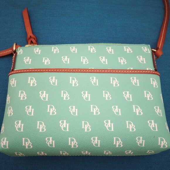 Dooney & Bourke Gretta Katie Crossbody bag - Picture 3 of 7